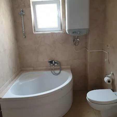 Leon Luxury With Private Pool 빌라